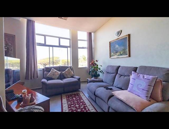 2 BEDROOM APARTMENT FOR SALE IN NORTH BEACH